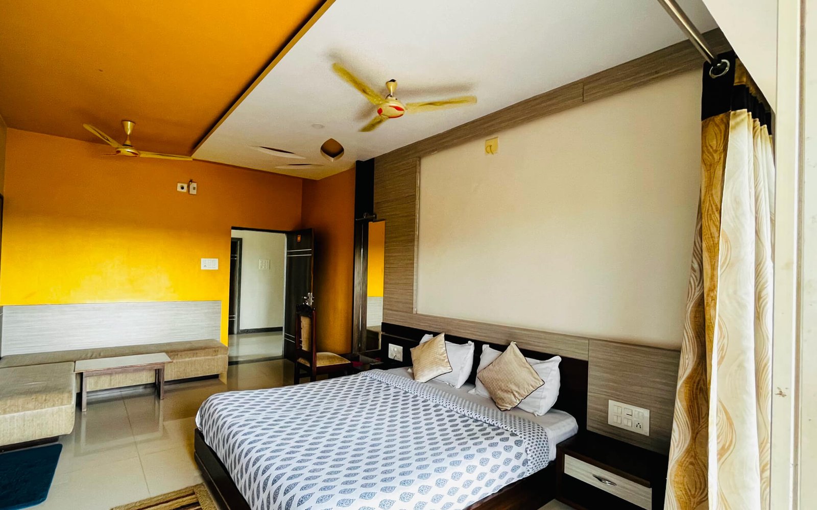room1